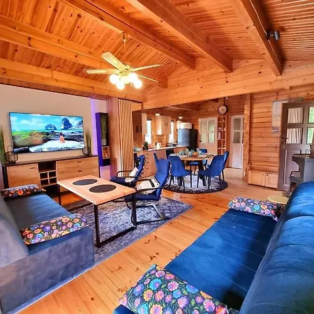 Lesna Ostoja 別荘 *