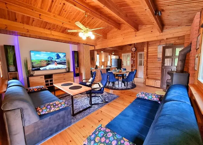 Leśna Ostoja Dom wakacyjny *